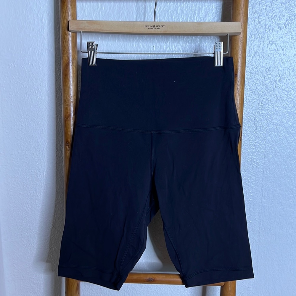 Black Lululemon biker shorts size 8